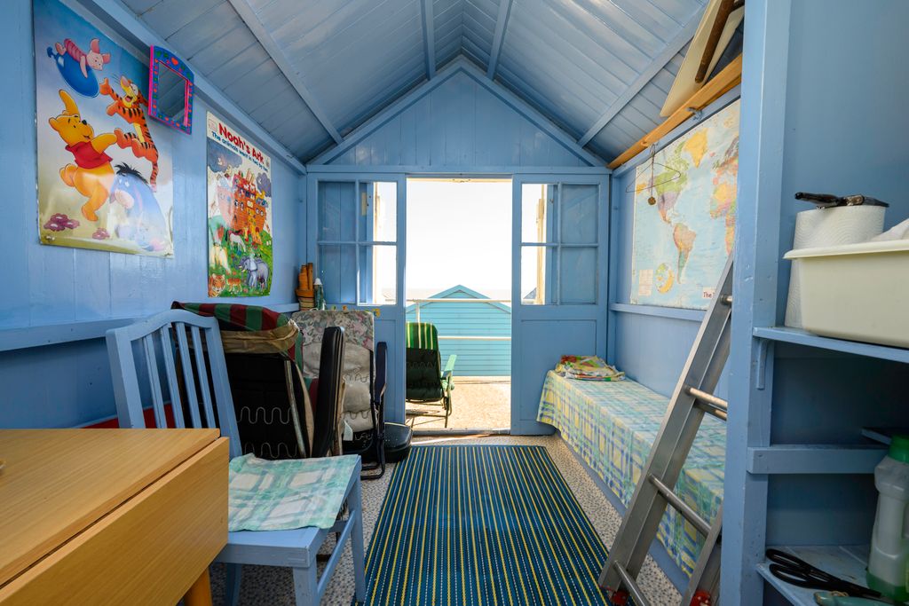 Property photo 2 of 7 Z63_9172