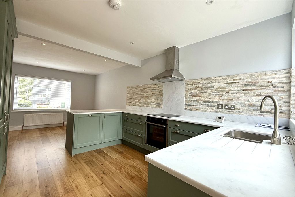 Property photo 2 of 21 Picture No.02