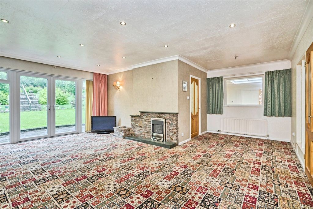 Property photo 2 of 25 Picture No. 11
