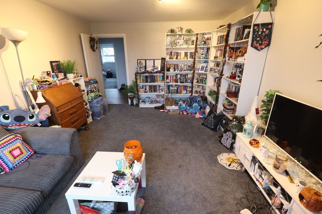 Property photo 2 of 9 Living Room