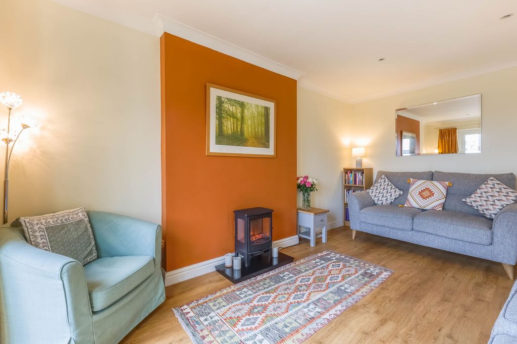 Property photo 2 of 22