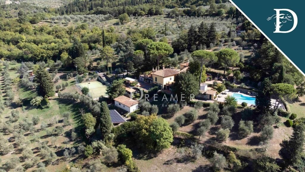 Property photo 1 of 60