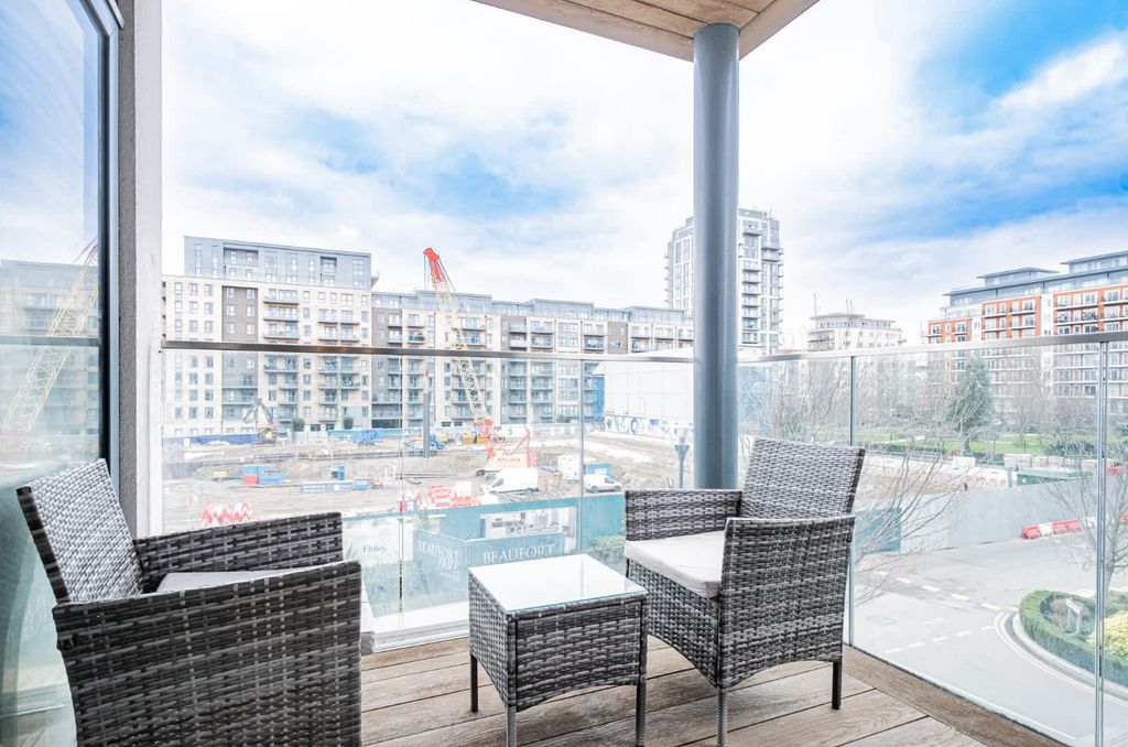 Property photo 2 of 13