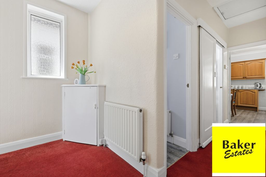Property photo 3 of 23