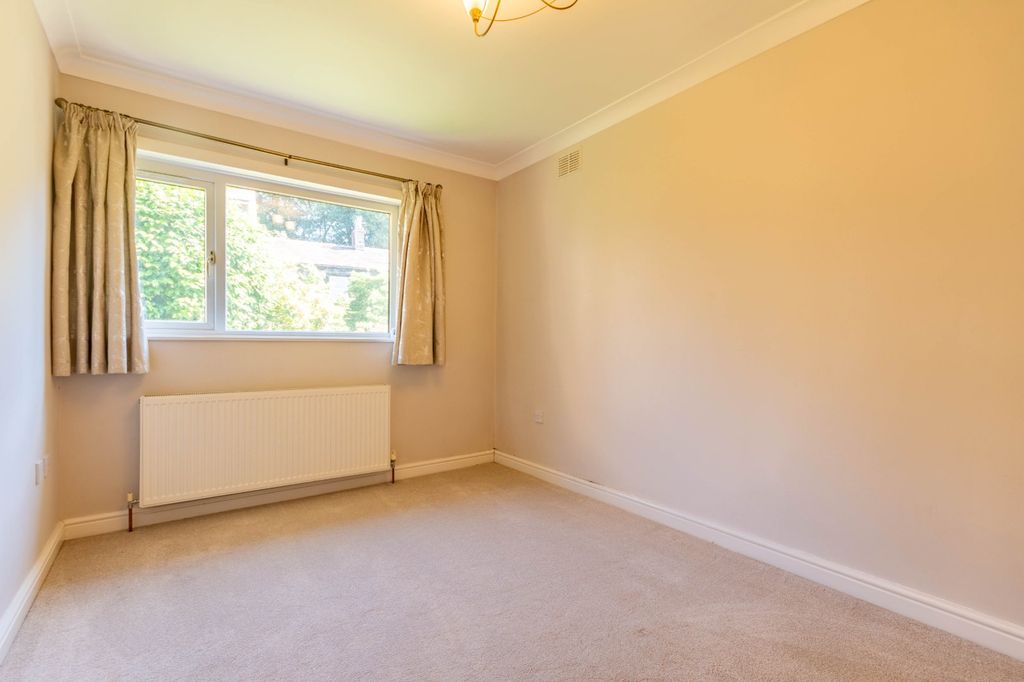 Property photo 3 of 17 Picture No. 24