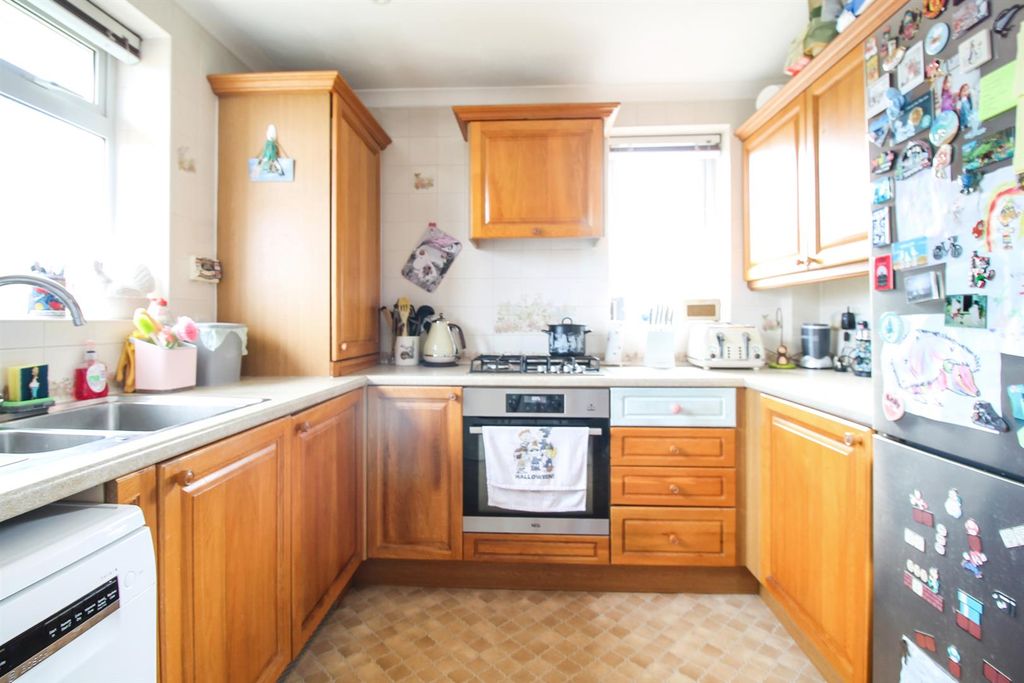 Property photo 2 of 12 Img_0756.Jpg