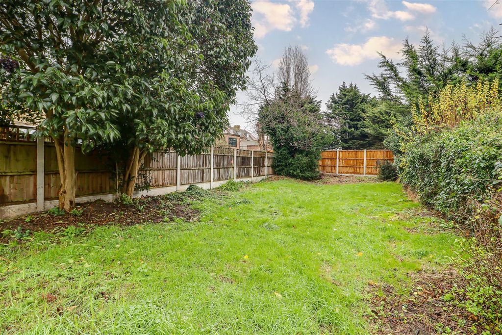 Property photo 3 of 14
