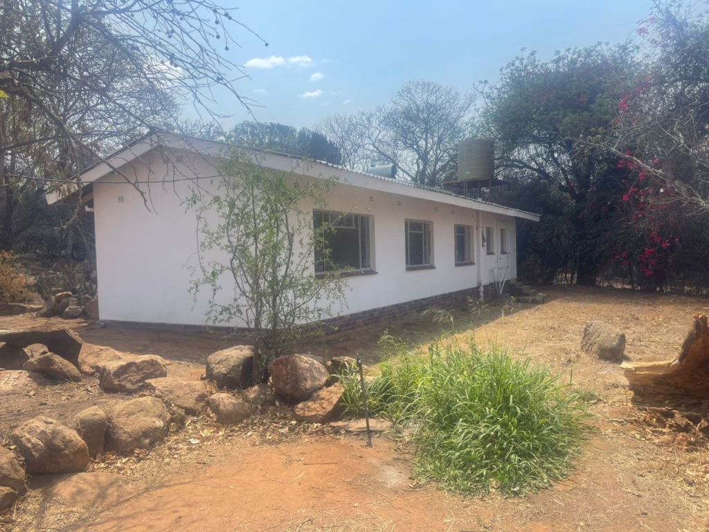 Property photo 2 of 18