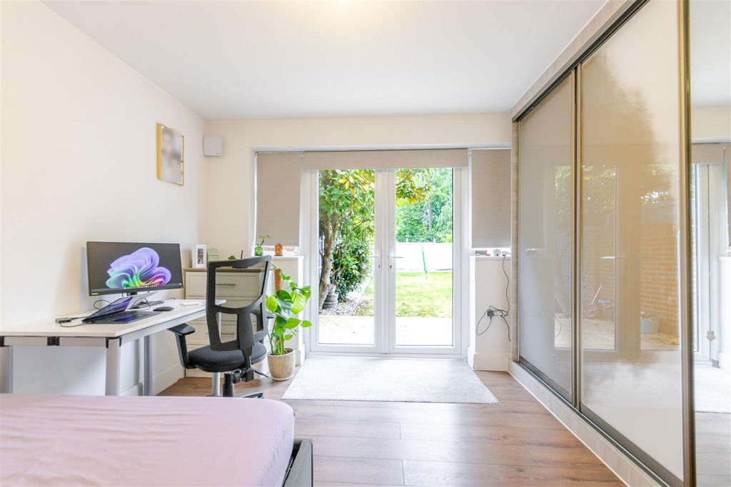 Additional image 5 of 3 bed maisonette for saleEastcote Road, Pinner HA5