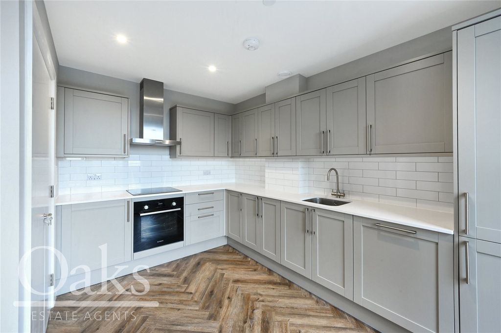 Property photo 2 of 11 Picture No. 12