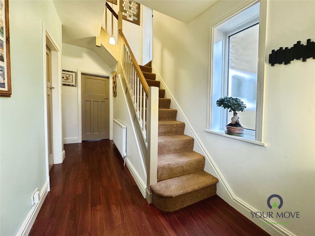 Property photo 2 of 33 Picture No. 41