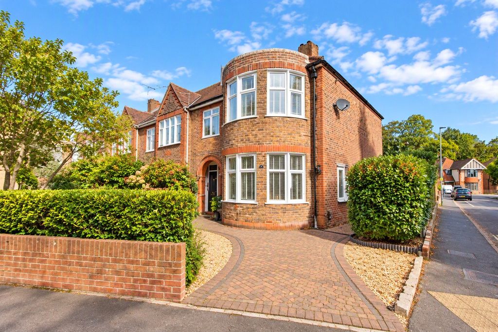 Property photo 1 of 25 Picture No. 32