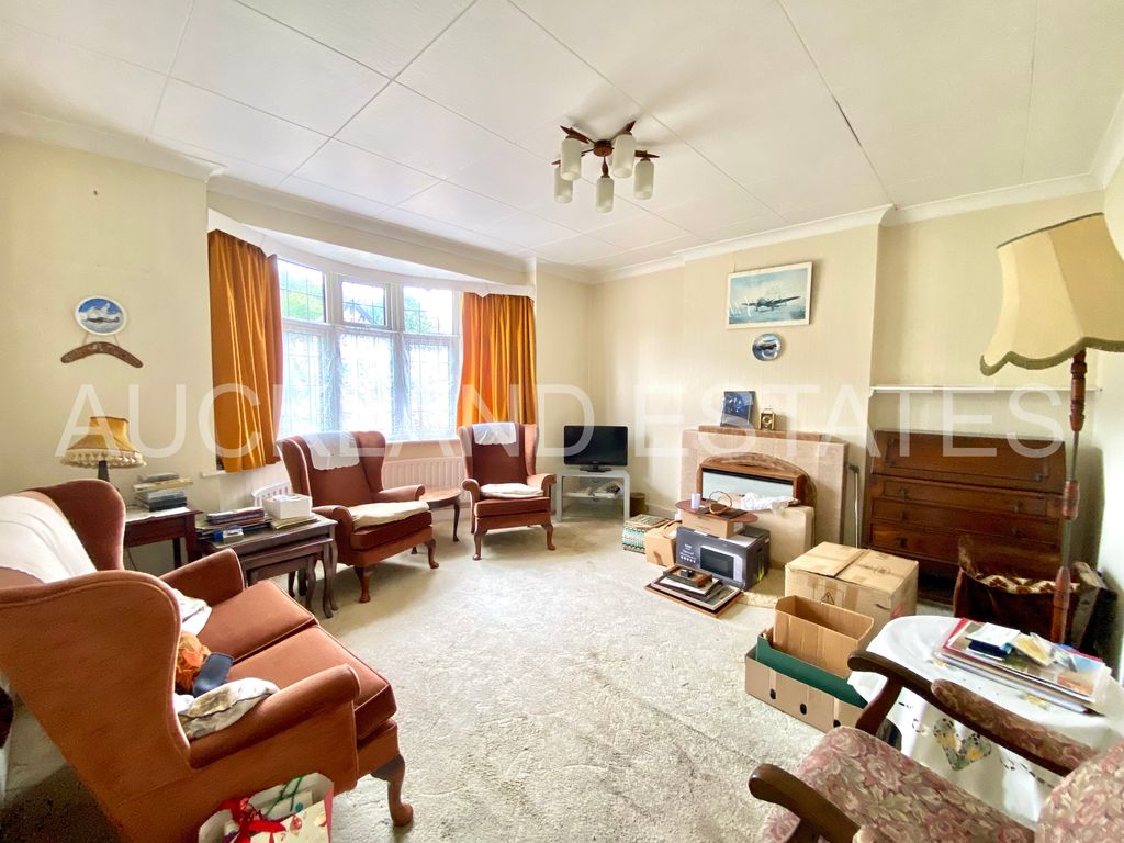 Property photo 3 of 20