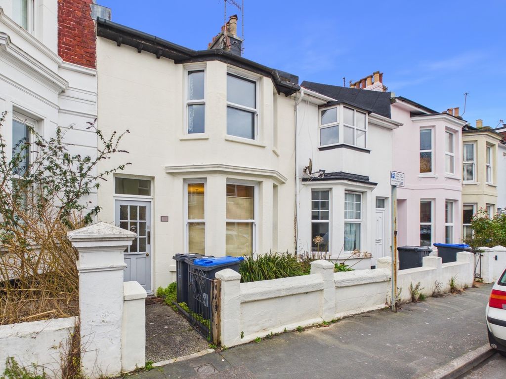 Property photo 1 of 4 External