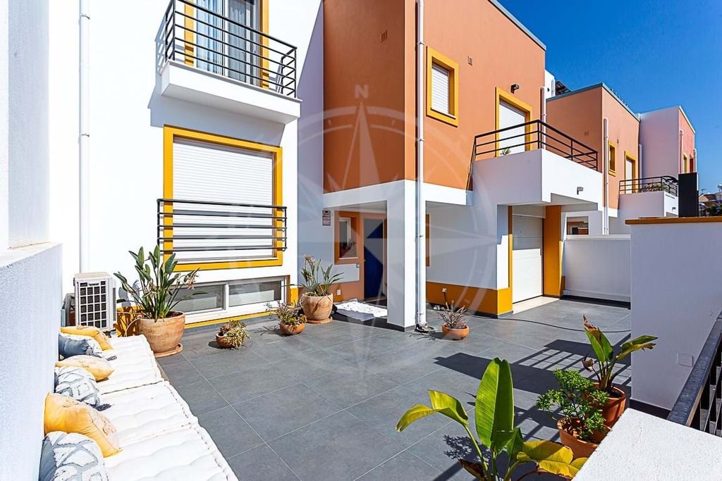 Property photo 1 of 30