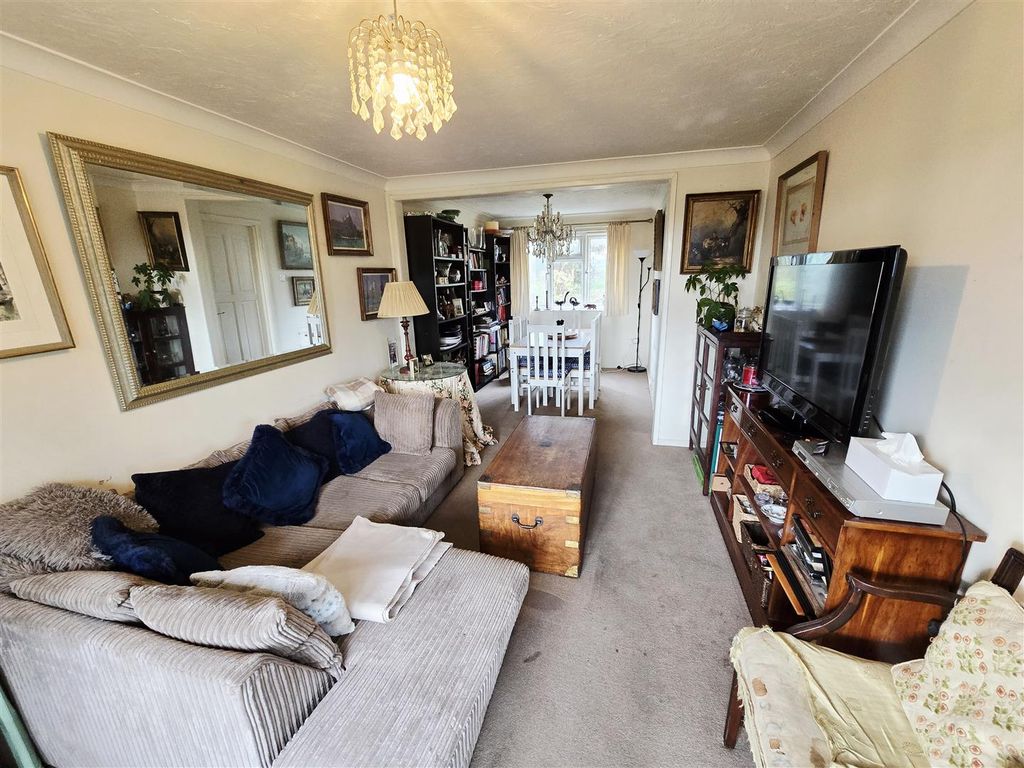 Property photo 2 of 18 1000056688.Jpg