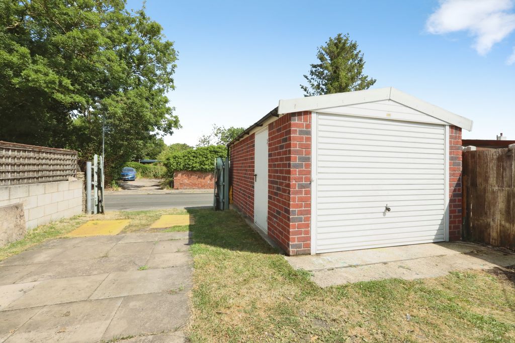 Property photo 2 of 15 8G9A1307
