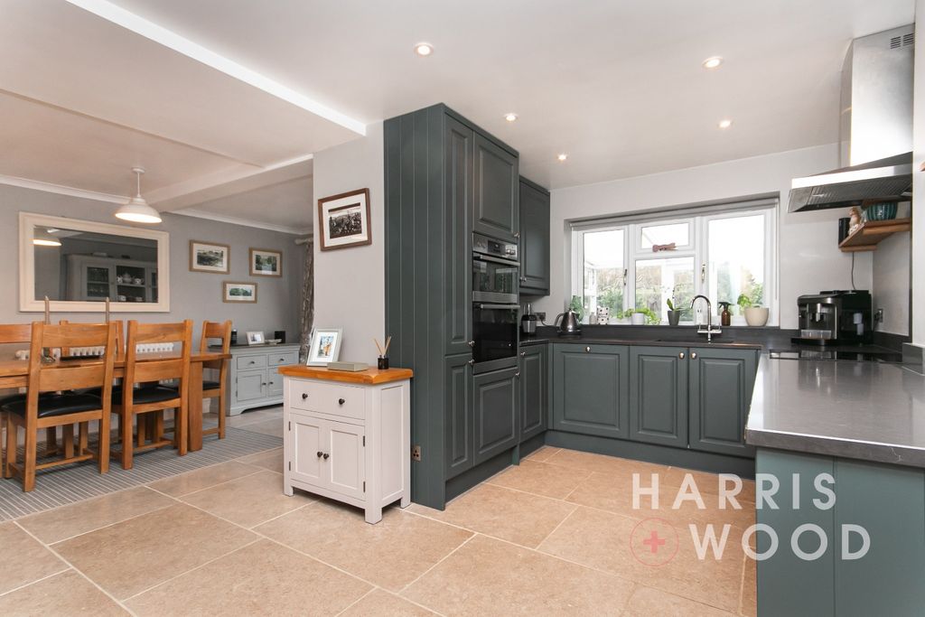 Property photo 2 of 34 4778032