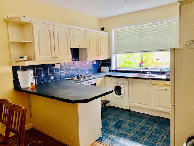 Property photo 2 of 25