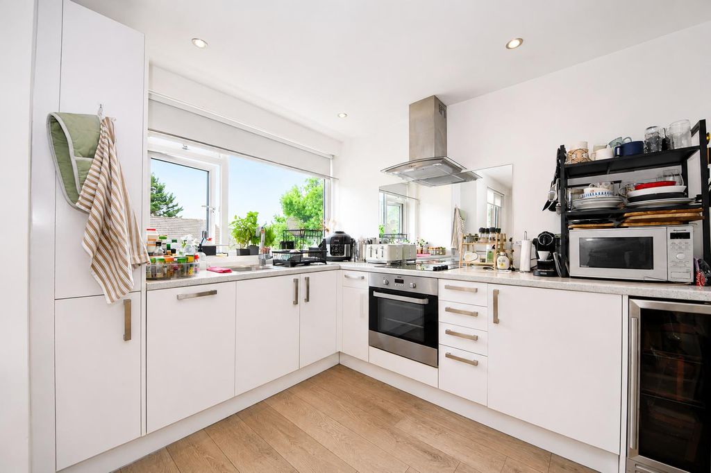 Property photo 1 of 11 4.Png