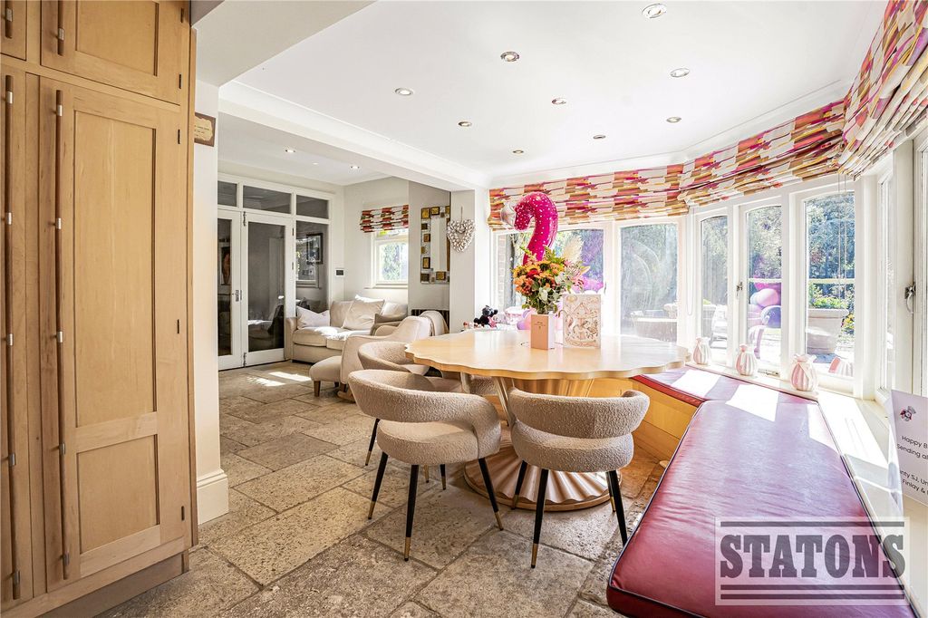 Additional image 6 of 9 bed detached house to rentRush Green, Hertford, Hertfordshire SG13