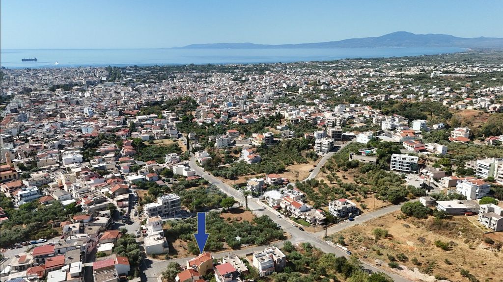 Property photo 2 of 24