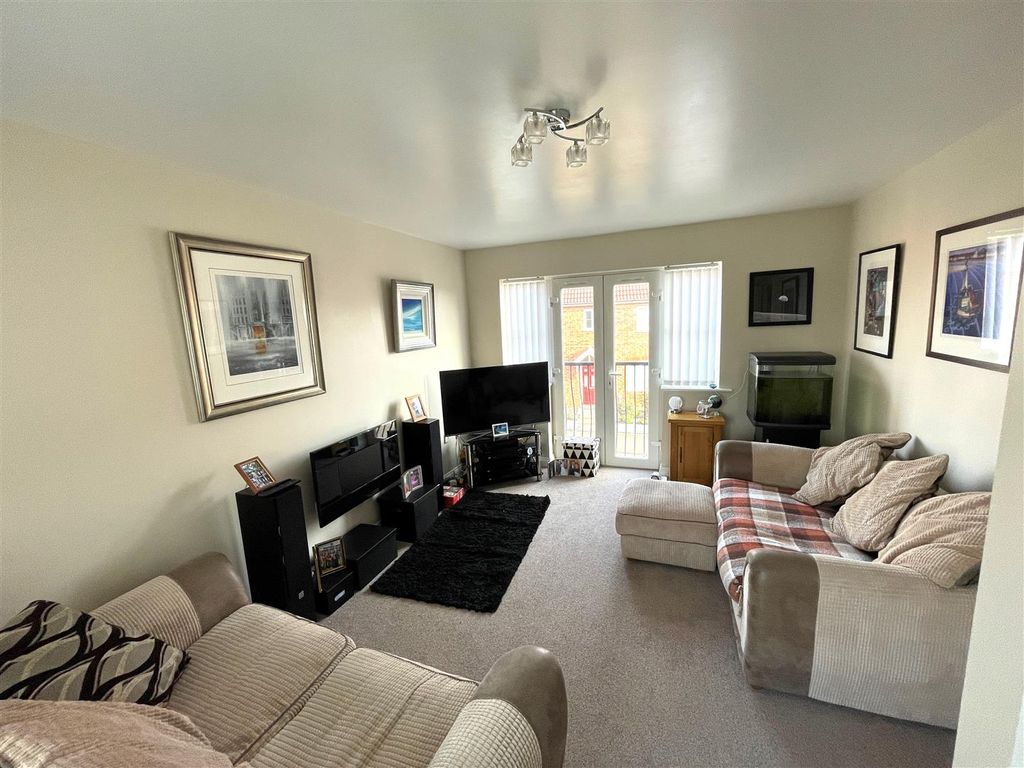 Property photo 2 of 14 Lounge 1.Jpg