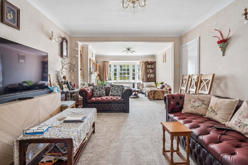 Property photo 3 of 17