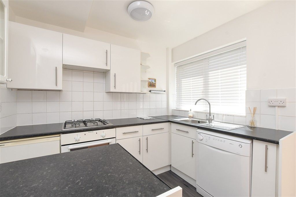 Property photo 2 of 16 Kitchen/Diner