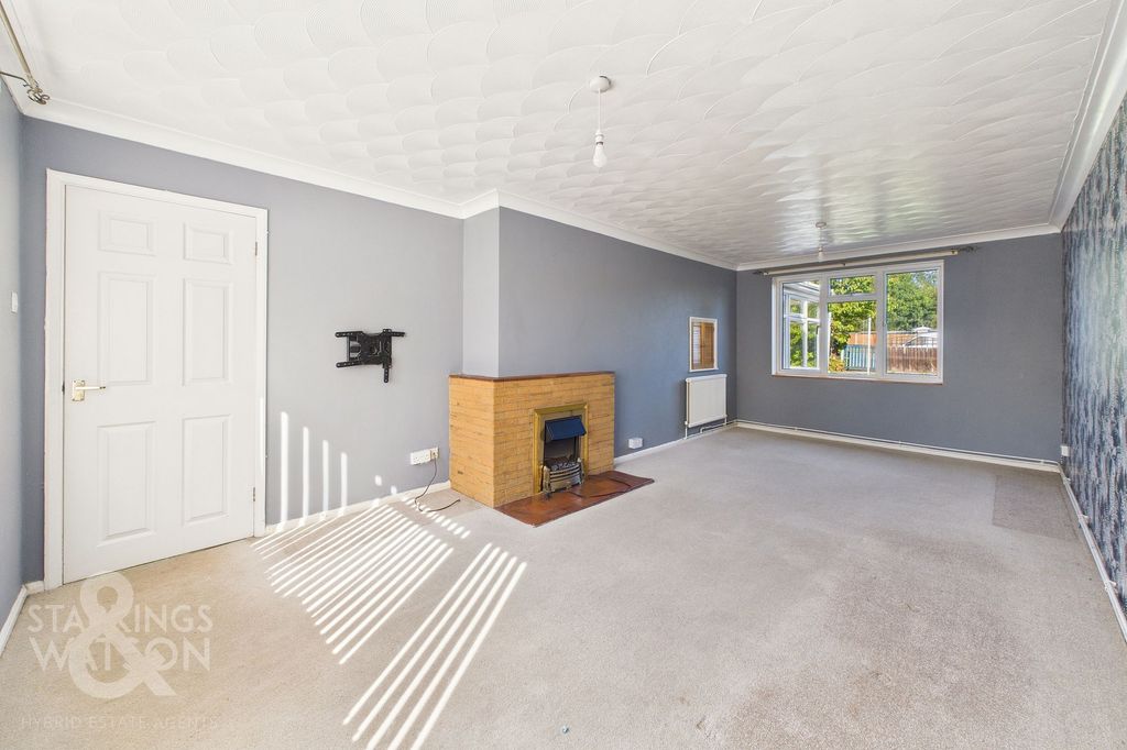 Property photo 3 of 24