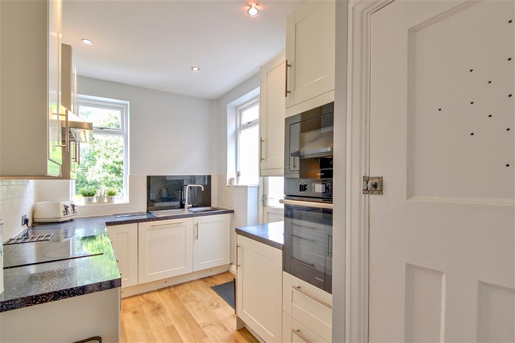 Property photo 3 of 15 Kitchen