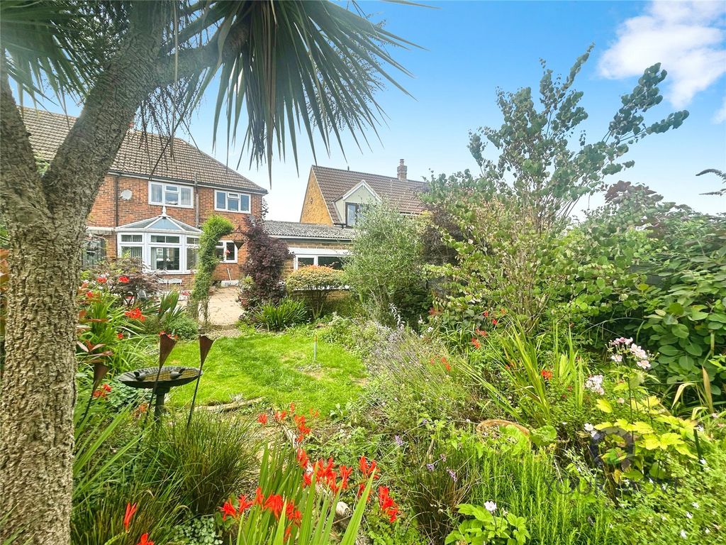 Property photo 1 of 16 Picture No. 11