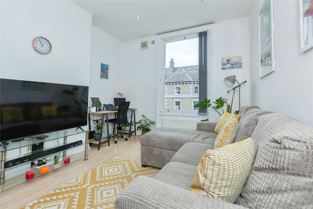 Property photo 3 of 12 Picture No. 07