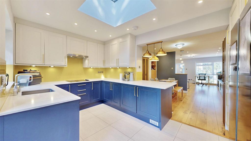 Property photo 2 of 11 54-Spencer-Road-09262025_164720.Jpeg