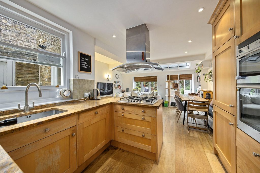 Property photo 3 of 12 Picture No. 03