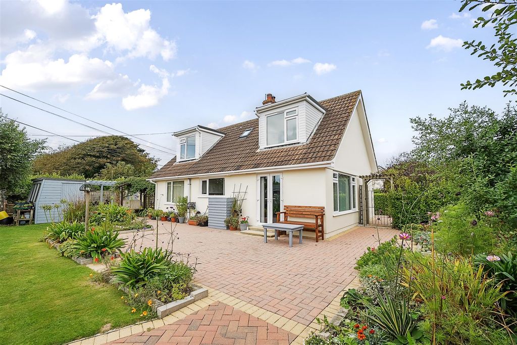 Property photo 1 of 25