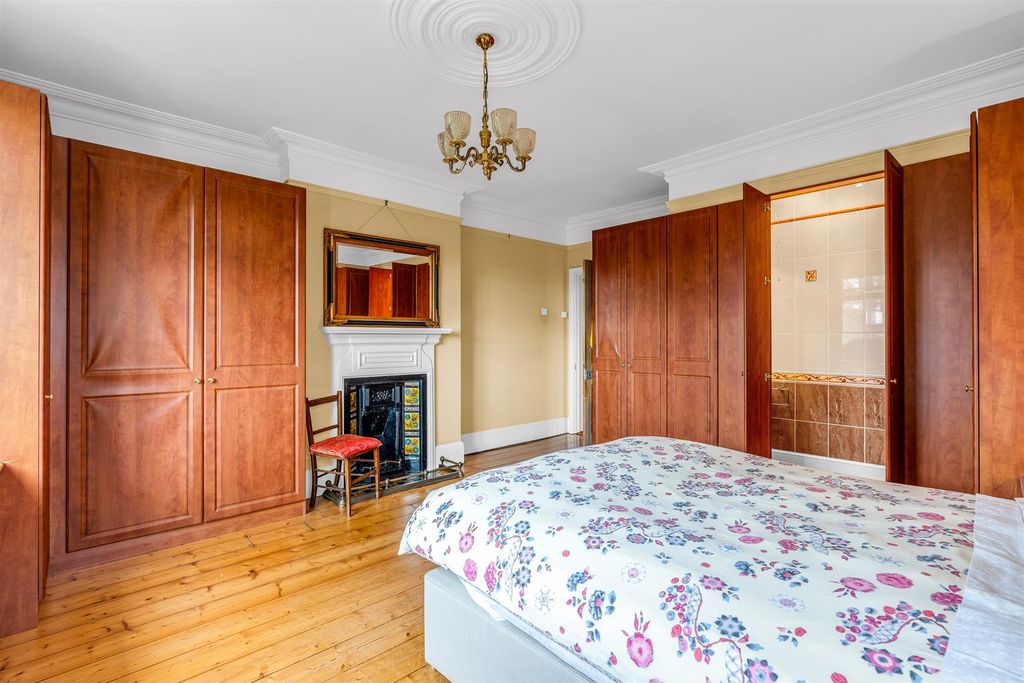 Additional image 41 of 4 bed semi-detached house for saleQueens Hill House, Queens Road, Hertford SG13