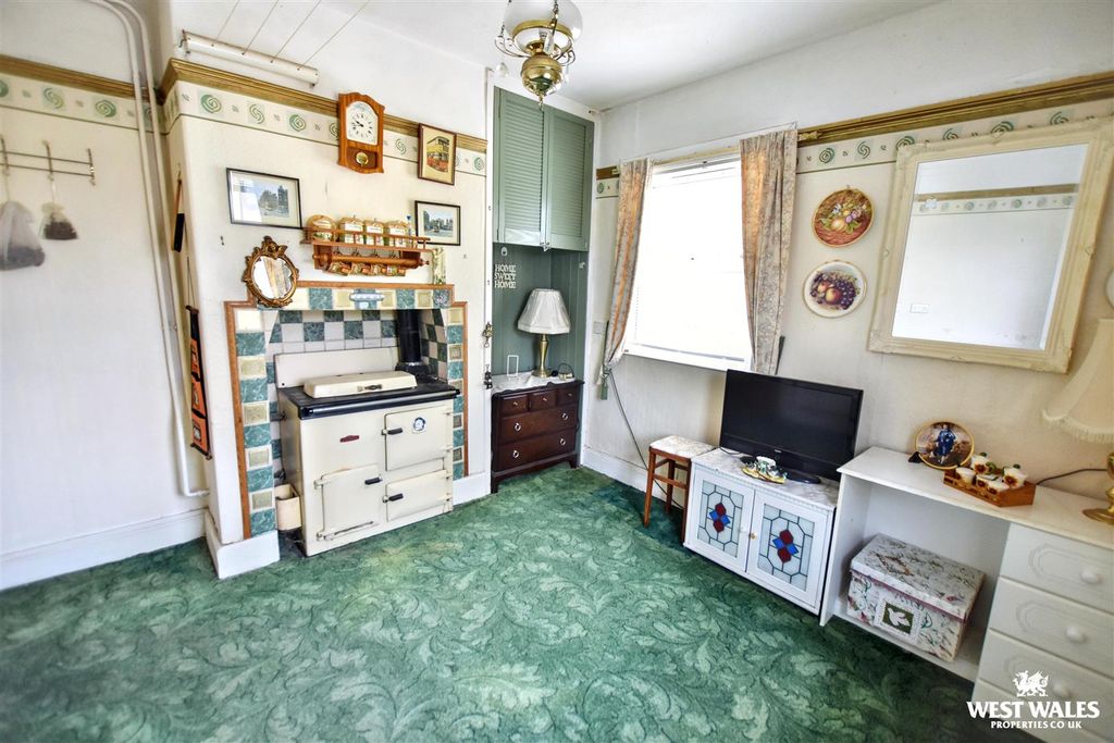 Property photo 3 of 25 7 (19).Jpg