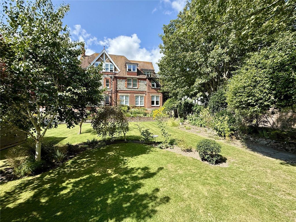Property photo 3 of 27 Picture No. 31