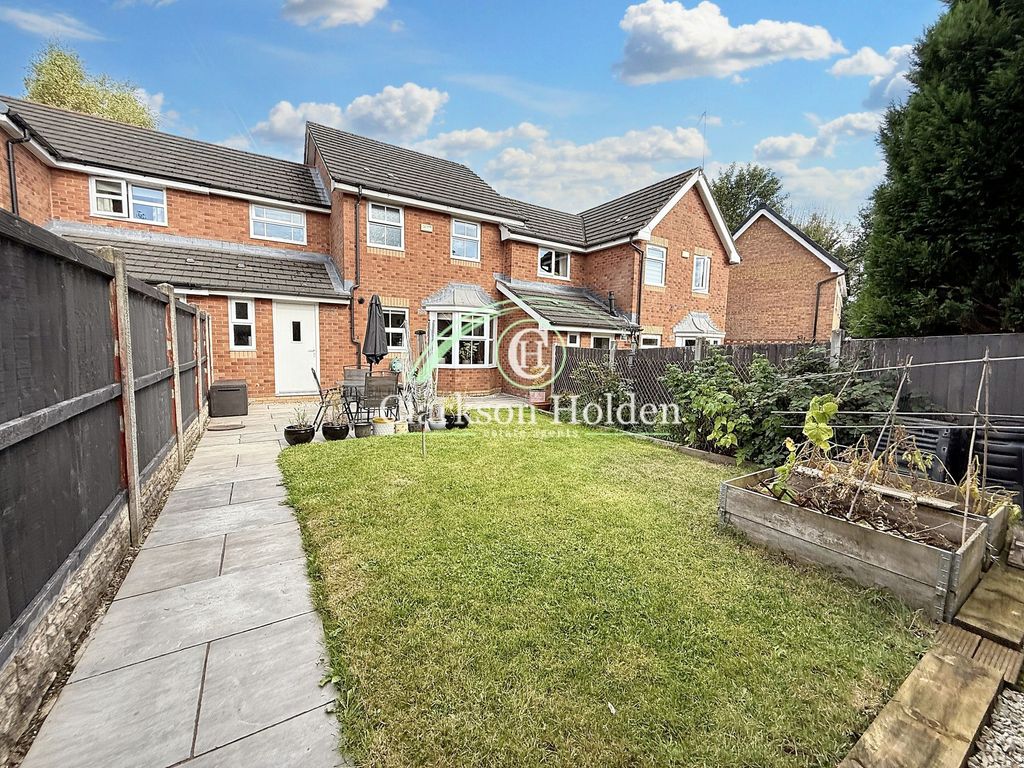 Property photo 3 of 25