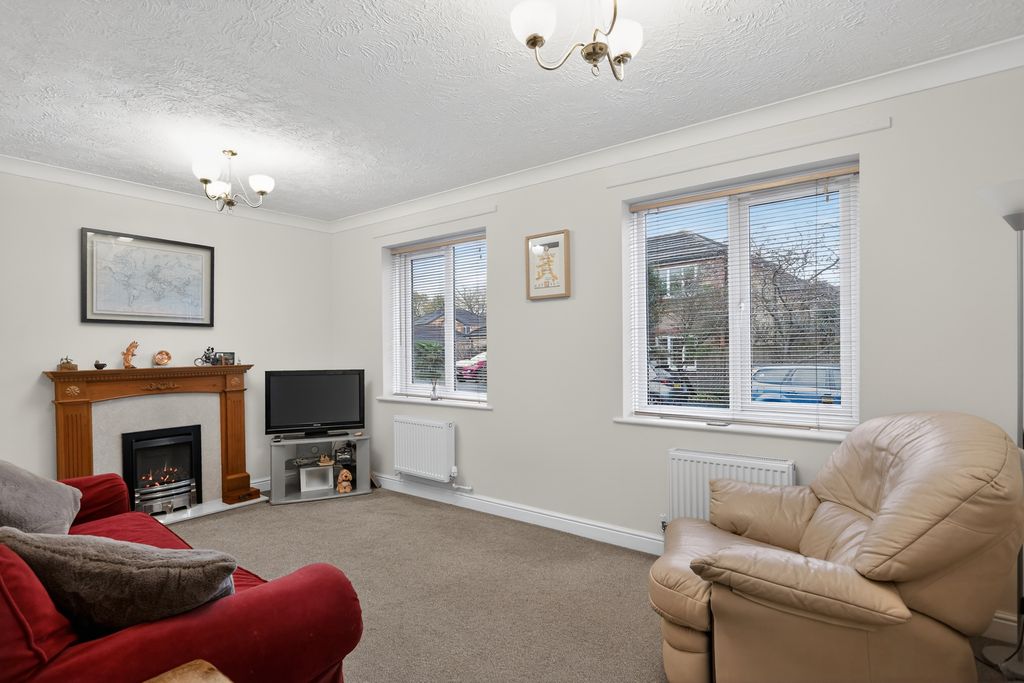 Property photo 2 of 19