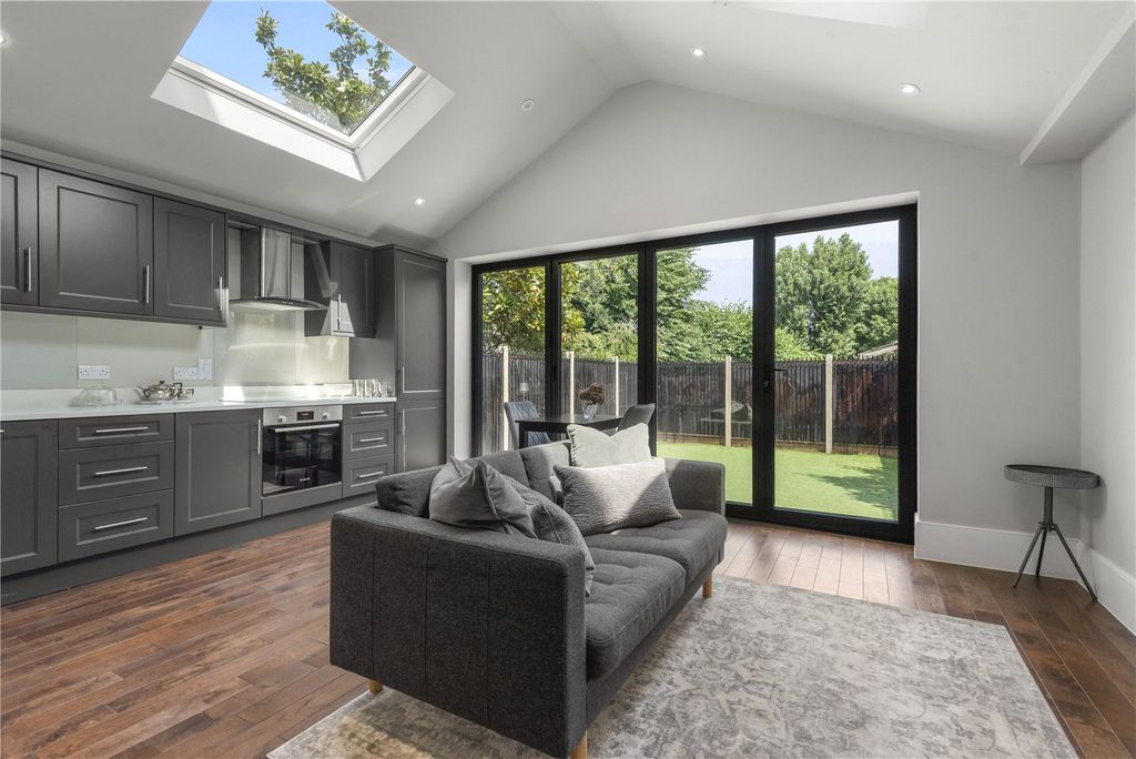 Property photo 1 of 12 Reception Room