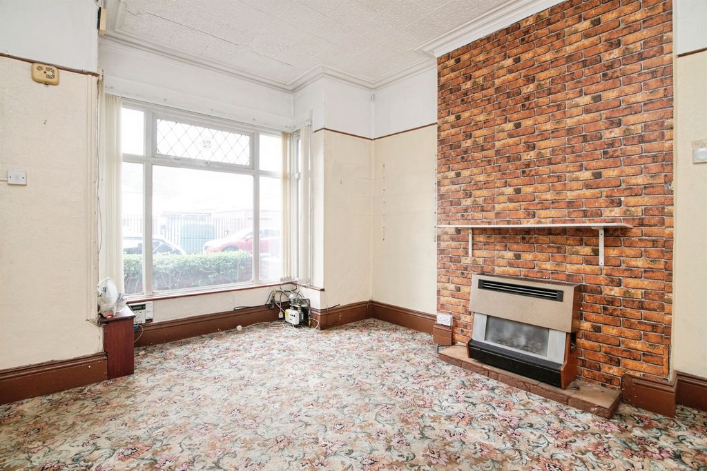 Property photo 3 of 20