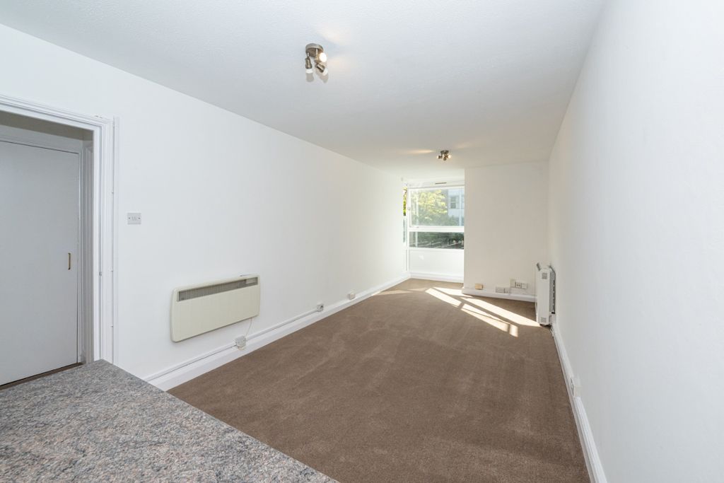 Property photo 1 of 28 3990333