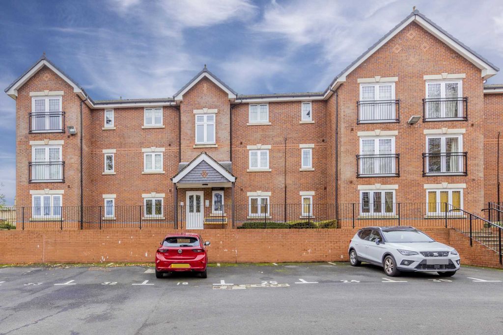 Property photo 1 of 9