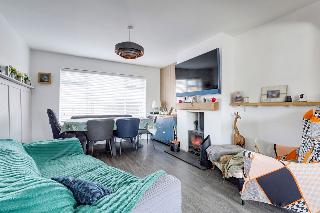 Property photo 3 of 29