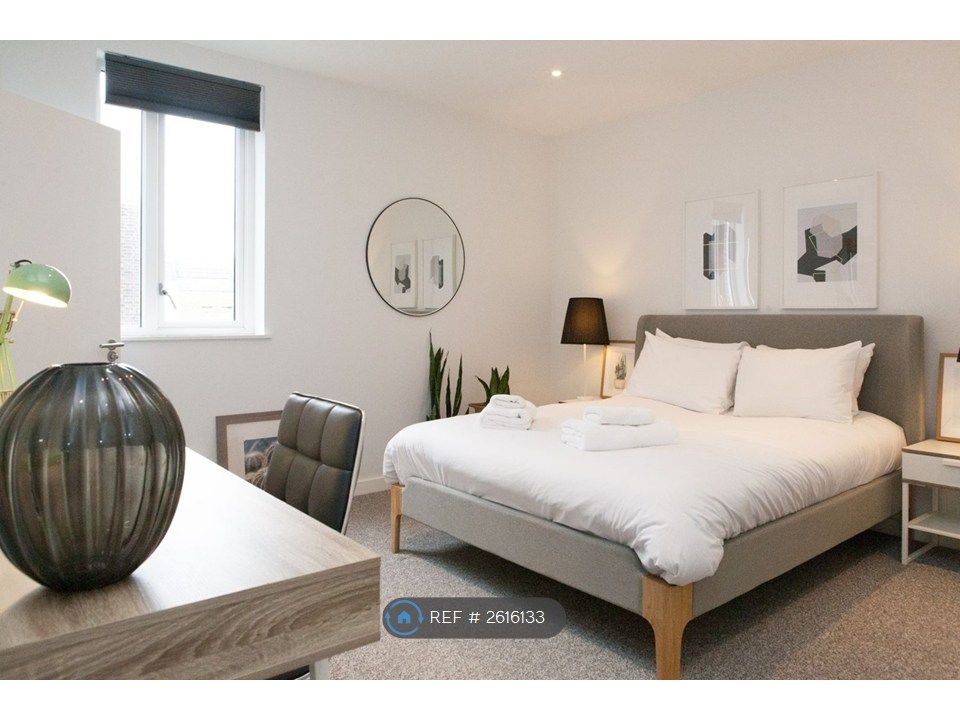 Property photo 2 of 35