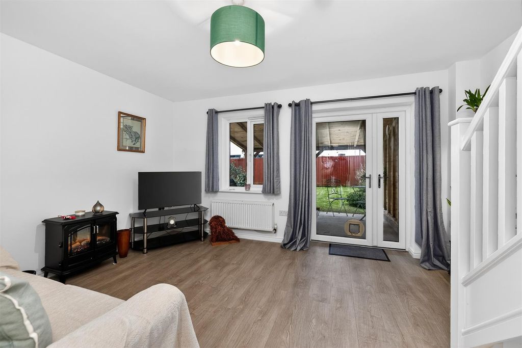 Property photo 2 of 15 Lounge/Diner