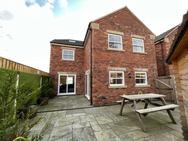 Property photo 3 of 24 Image