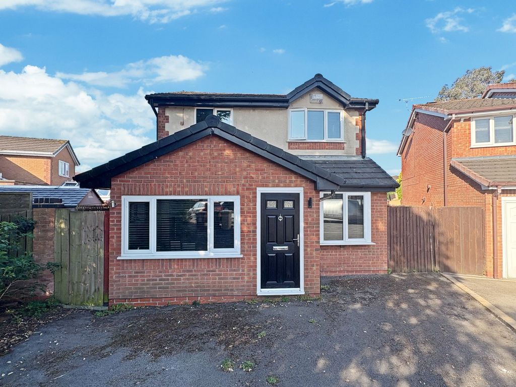 Property photo 1 of 18 Front External